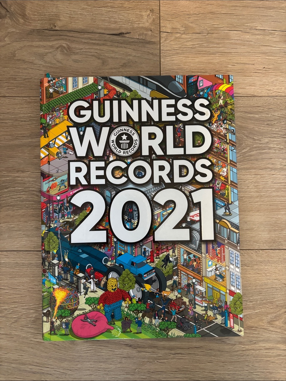 2021 Guinness Book of World Records hardcover